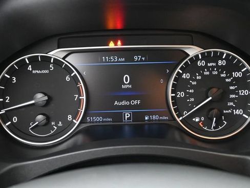 Used 2024 Nissan Altima 2.5 SV FWD image 6