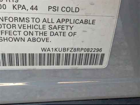 Used 2024 Audi Q4 e-tron Premium image 28