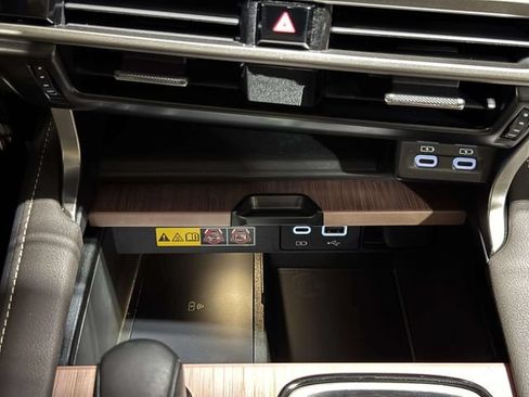 Used 2023 Lexus RX 350 Premium w/ Cold Area Package AWD/4WD image 19