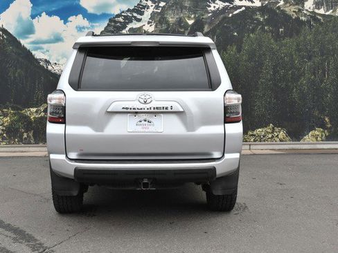 Certified 2023 Toyota 4Runner SR5 AWD/4WD image 10