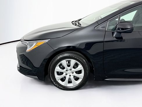 Used 2024 Toyota Corolla LE image 40