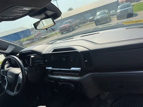 Used 2025 Chevrolet Silverado 1500 LT image 21