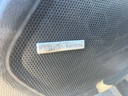 Used 2018 Subaru Outback 3.6R Limited image 23