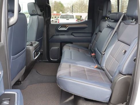 Used 2022 Chevrolet Silverado 1500 High Country AWD/4WD image 21