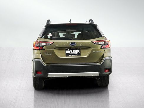Used 2023 Subaru Outback Limited AWD/4WD image 4