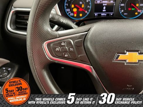 Used 2019 Chevrolet Equinox LS w/ LS Convenience Package FWD image 21