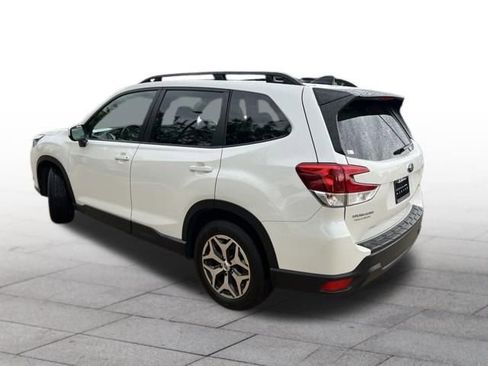 Used 2024 Subaru Forester Premium AWD/4WD image 4