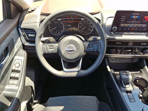Certified 2023 Nissan Rogue SV AWD/4WD image 11
