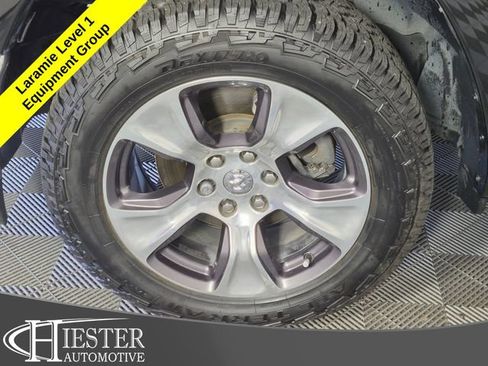 Used 2019 RAM 1500 Laramie AWD/4WD image 11