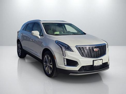 New 2026 Cadillac XT5 Premium Luxury w/ Driver Assist Package FWD image 3