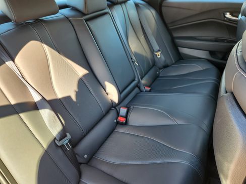 Certified 2025 Acura TLX w/ Technology Package image 17
