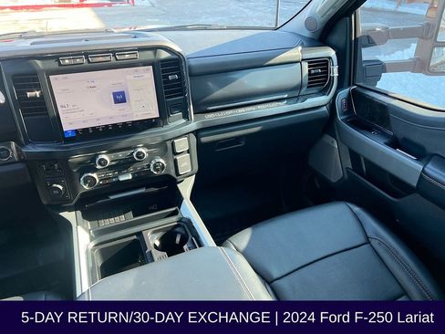 Used 2024 Ford F250 Lariat image 29