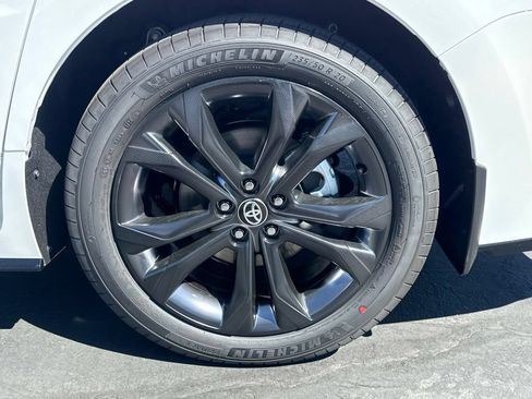 New 2026 Toyota Sienna XSE FWD image 15