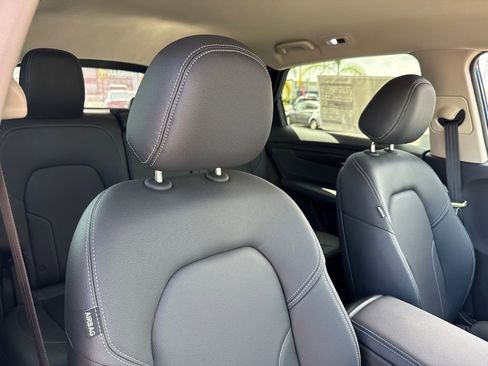 New 2025 VinFast VF 8 Eco AWD/4WD image 13