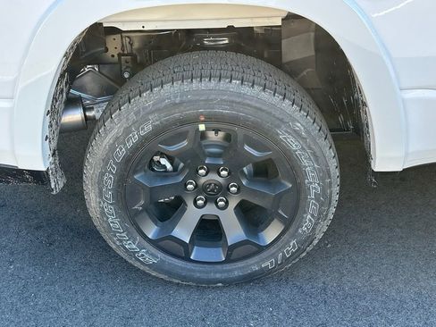 New 2026 RAM 1500 Big Horn w/ Night Edition AWD/4WD image 5