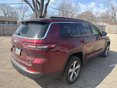 Used 2024 Jeep Grand Cherokee L Limited w/ Luxury Tech Group II image 13