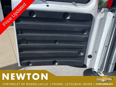 Used 2024 Chevrolet Express 2500 w/ Driver Convenience Package RWD image 27