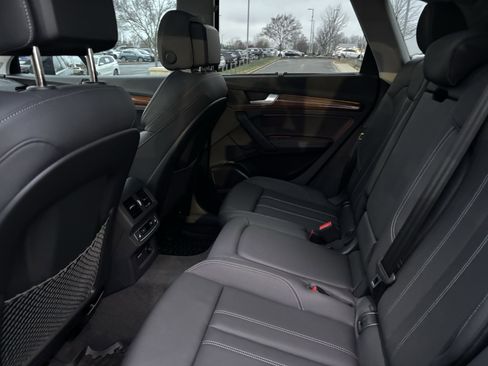 Used 2023 Audi Q5 2.0T Prestige w/ Prestige Package image 32