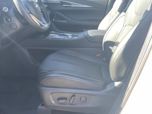 Certified 2025 INFINITI QX60 Luxe w/ Black Edition image 16