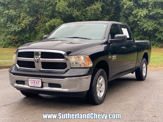 Used 2020 RAM 1500 Classic SLT AWD/4WD image 3