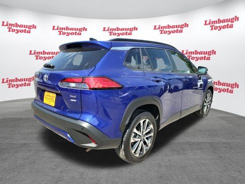 Used 2025 Toyota Corolla Cross XLE AWD/4WD image 22