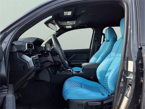 Used 2025 Toyota 4Runner SR5 image 21