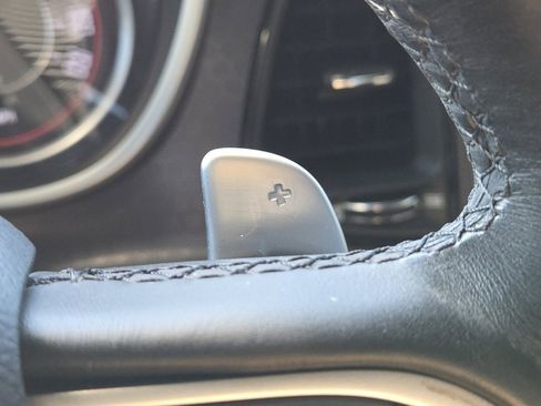 Used 2015 Dodge Challenger R/T Scat Pack w/ Leather Interior Group image 15