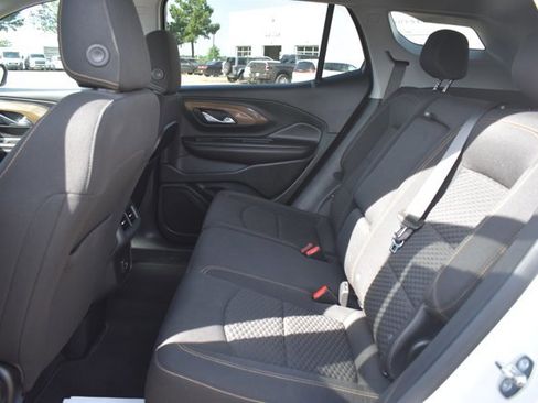 Used 2021 GMC Terrain SLE FWD image 15