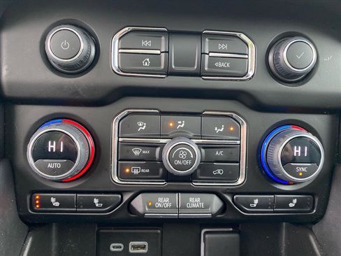 Used 2023 Chevrolet Tahoe RST w/ Luxury Package image 14