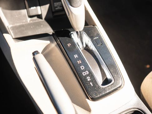 Used 2013 Honda Civic LX image 29