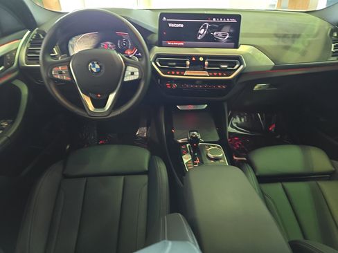 Used 2025 BMW X4 xDrive30i image 15