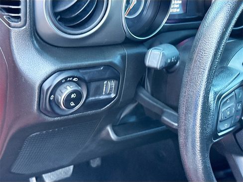 Used 2023 Jeep Gladiator Sport w/ Trailer Tow Package image 11