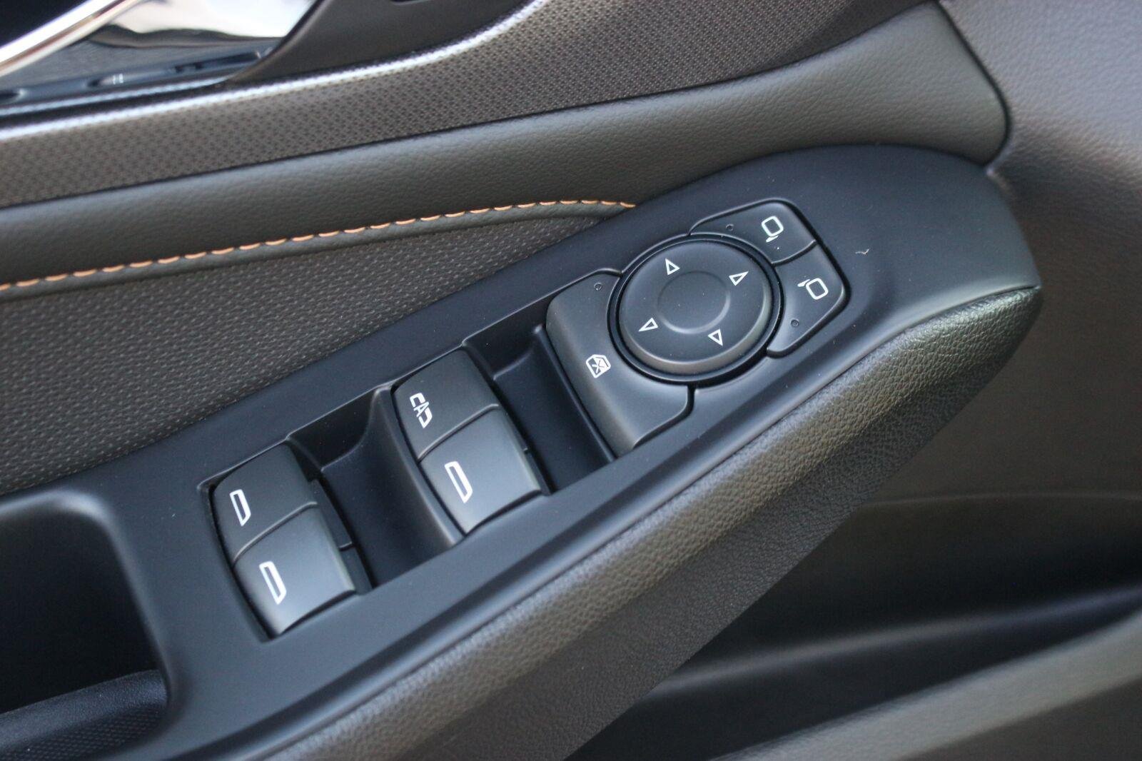 Used 2021 Chevrolet Traverse Premier w/ Redline Edition FWD image 15