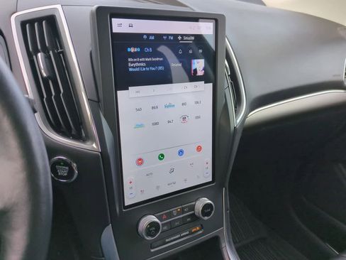 Used 2023 Ford Edge Titanium image 27