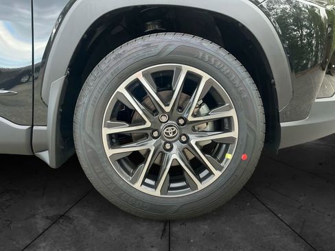 Certified 2026 Toyota Corolla Cross XLE w/ Convenience Package image 15