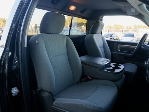 Used 2013 RAM 1500 Express image 33