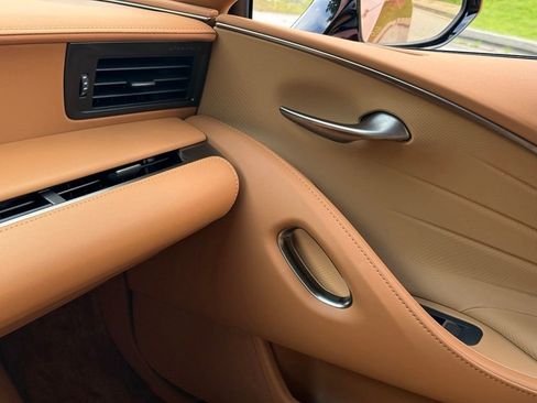 Used 2024 Lexus LC 500 Convertible w/ Touring Package RWD image 36