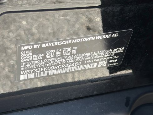 Used 2024 BMW i5 eDrive40i w/ Premium Package RWD image 44