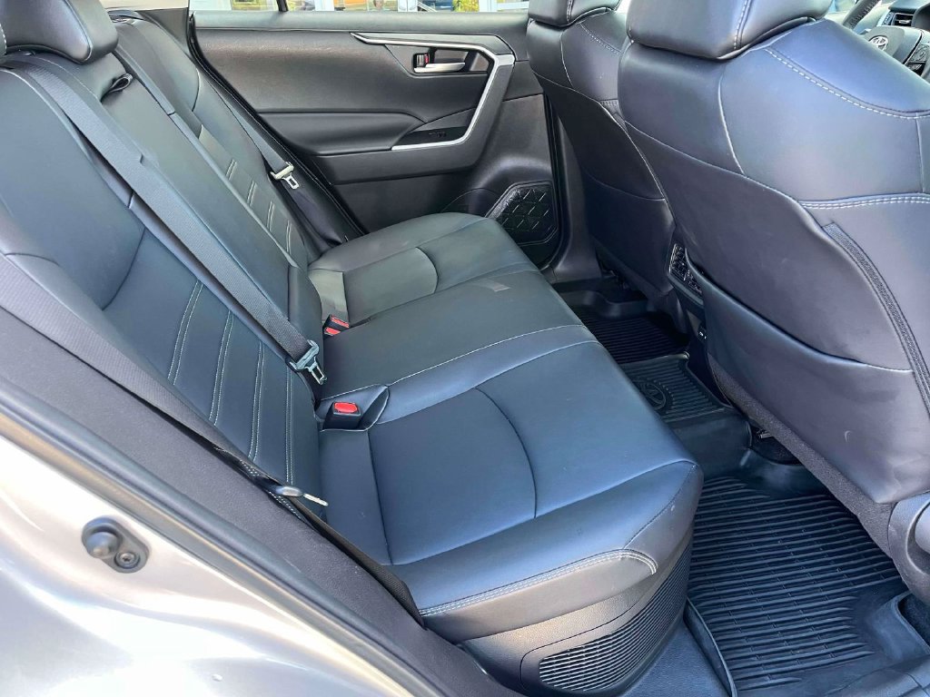 Used 2023 Toyota RAV4 XLE Premium AWD/4WD image 20