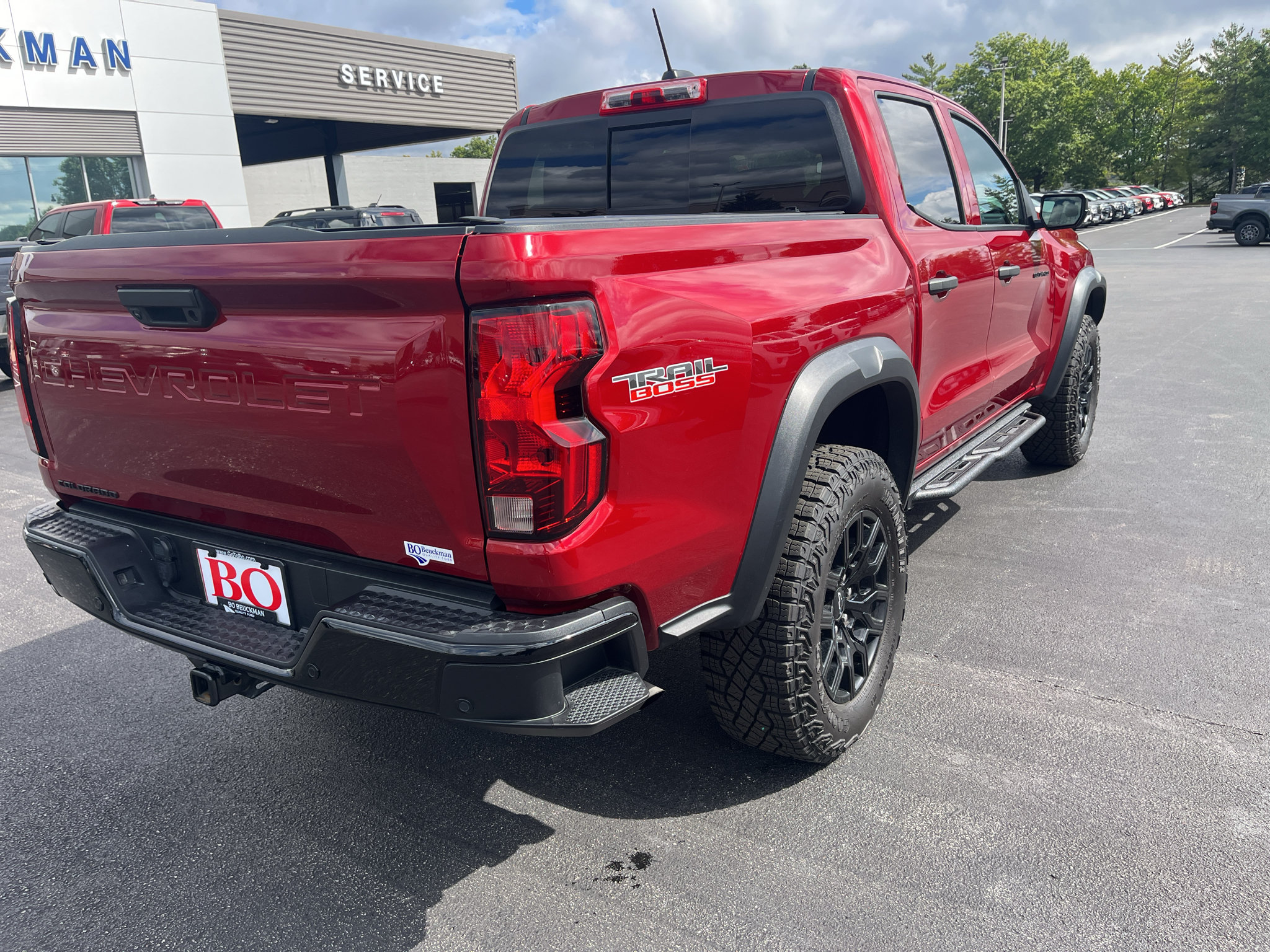 Used 2024 Chevrolet Colorado Trail Boss w/ Advanced Trailering Package AWD/4WD image 9