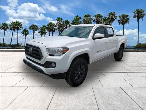 Used 2021 Toyota Tacoma SR5 RWD image 3