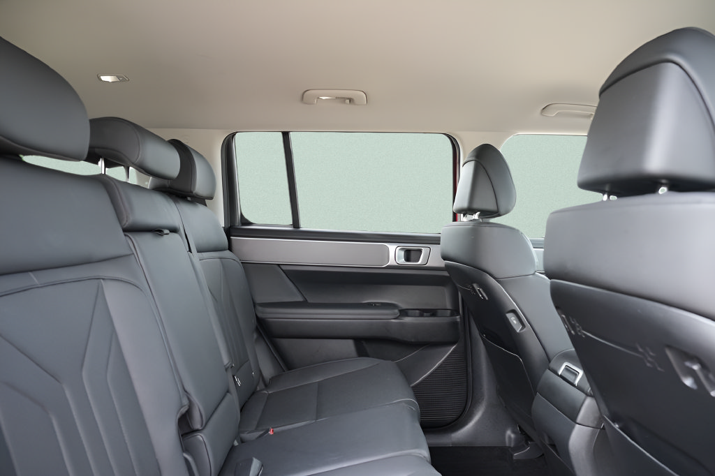 Certified 2026 Hyundai Santa Fe SEL AWD/4WD image 15