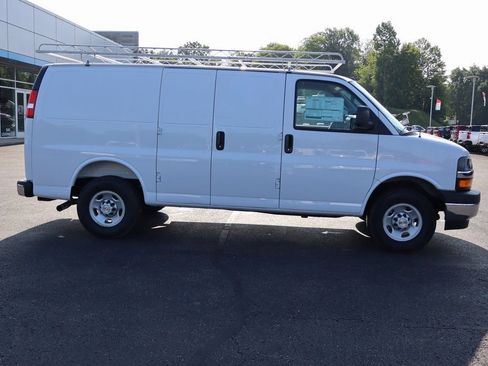 New 2025 Chevrolet Express 2500 w/ Driver Convenience Package RWD image 29