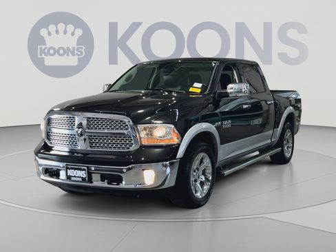 Used 2017 RAM 1500 Laramie w/ Convenience Group AWD/4WD image 5