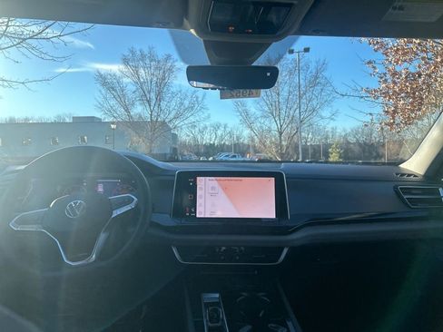 New 2026 Volkswagen Atlas Peak Edition AWD/4WD image 30