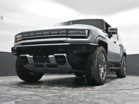 Used 2024 GMC Hummer EV 3X image 49