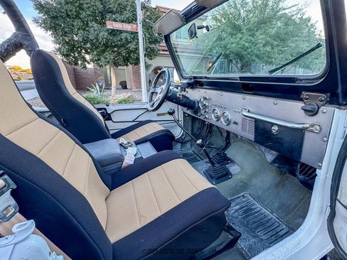 Used 1986 Jeep CJ 7 image 32