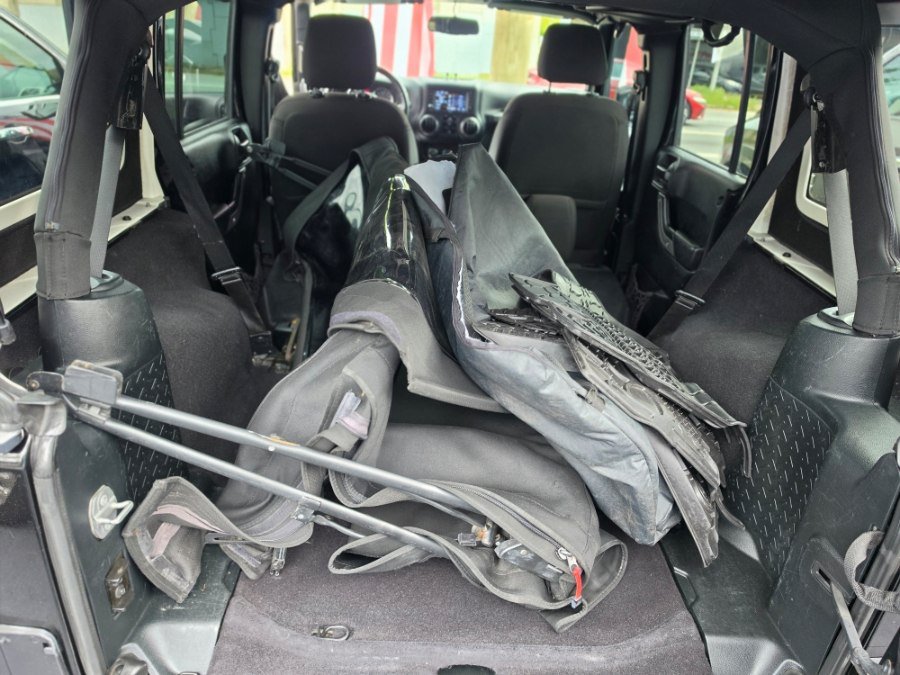 Used 2018 Jeep Wrangler Unlimited Sport AWD/4WD image 24