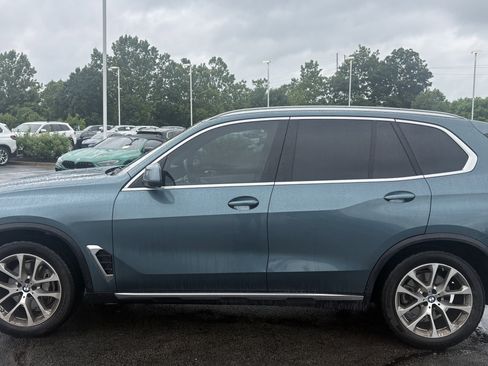 Used 2024 BMW X5 xDrive40i w/ Premium Package AWD/4WD image 7