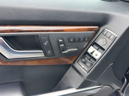 Used 2014 Mercedes-Benz GLK 350 4MATIC image 25